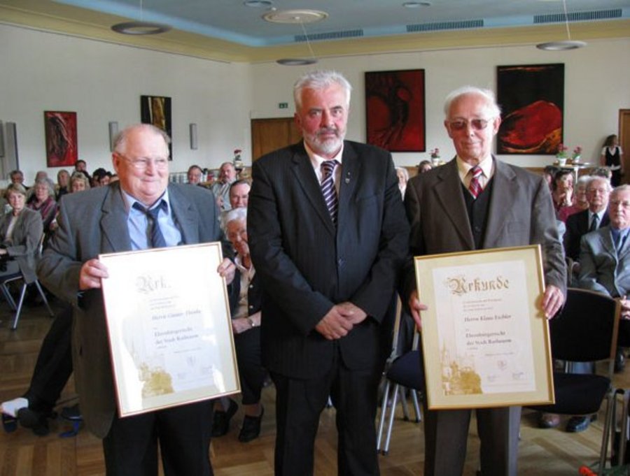 6. Mai 2009: Bei der offiziellen Verleihung der Ehrenbürgerurkunden vom Rathenower Bürgermeister an Herr Günther Thonke und Herrn Klaus Eichler.