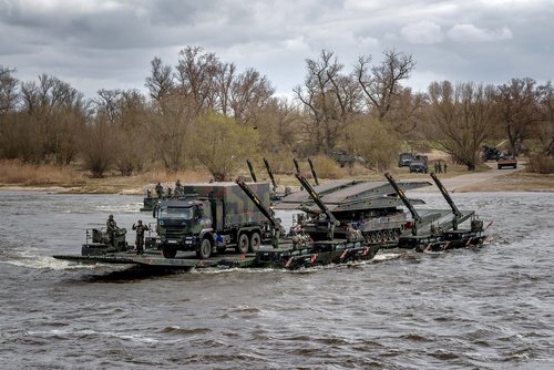 Bundeswehrtransport im Wasser