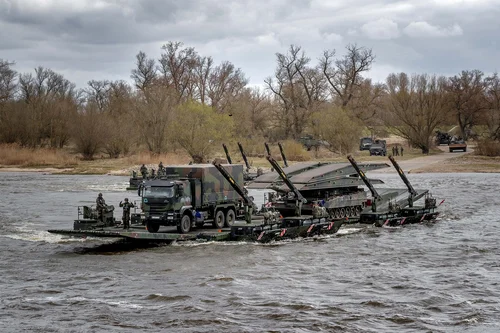 Bundeswehrtransport im Wasser
