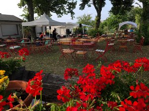 Sommerfest im Wall Hall Sommerfest im Wall Hall