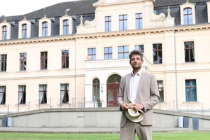 CAFÉ PARIS – Die Ära der goldenen Kaffeehausjahre im Schloss Ribbeck