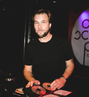After-Work-Lounge mit DJ Pasi