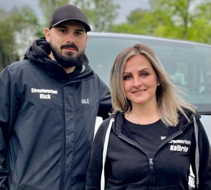 Streetworkteam der Diakonie Havelland: Kathrin Wittek und Rick Smyczek