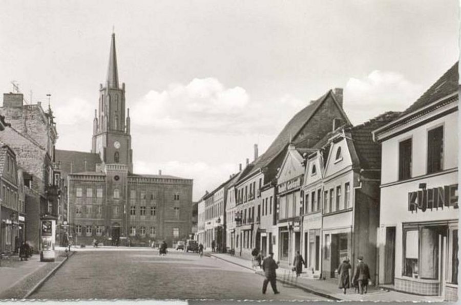 Blick auf das alte Rathaus (vor 1940)