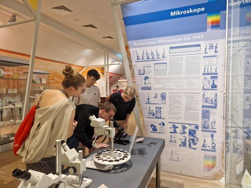 Begrüßungstag der Optik 2023: Besuch im Optik Industrie Museum, Foto: Tina Haupt, Stadt Rathenow