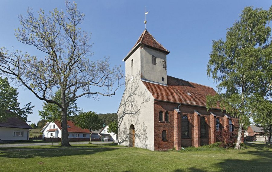 Kirche in Göttlin