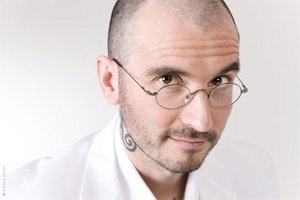 Dr. Mark Benecke „Blutspuren“ Dr. Mark Benecke „Blutspuren“