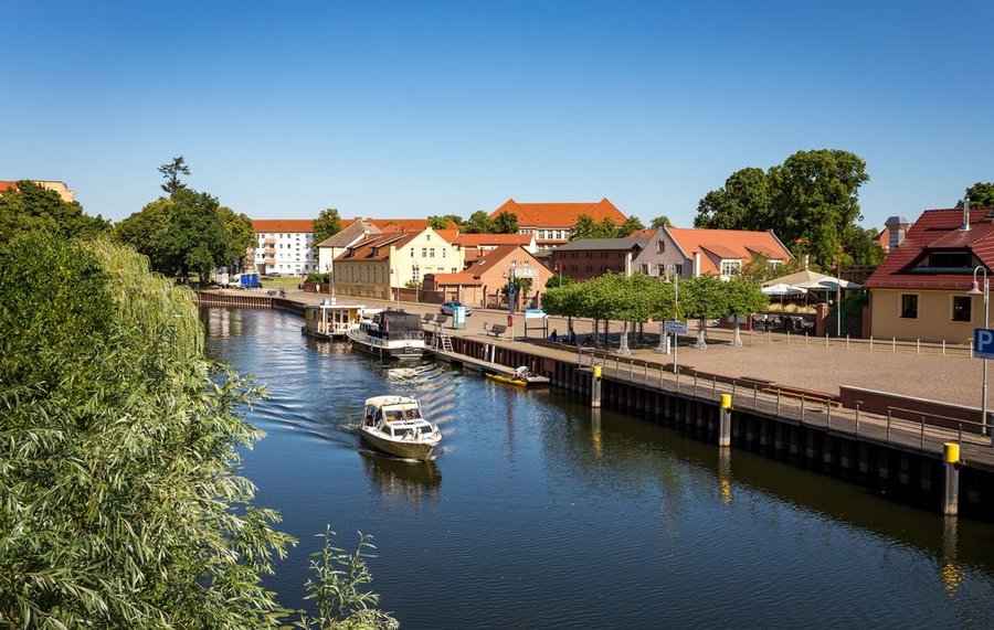 Blick auf die Bootsanlegestelle Am Alten Hafen