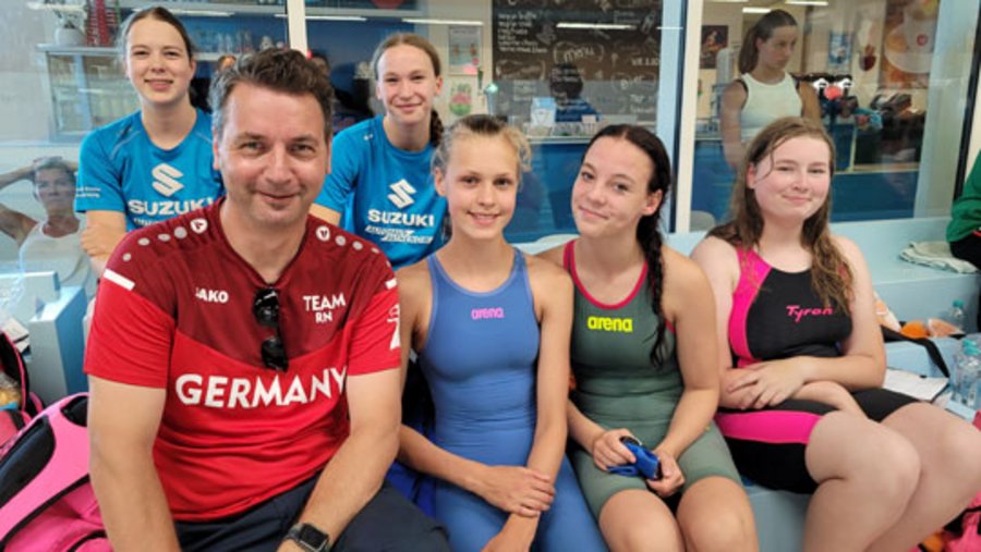 Der Bürgermeister zu Besuch in der Schwimmhalle