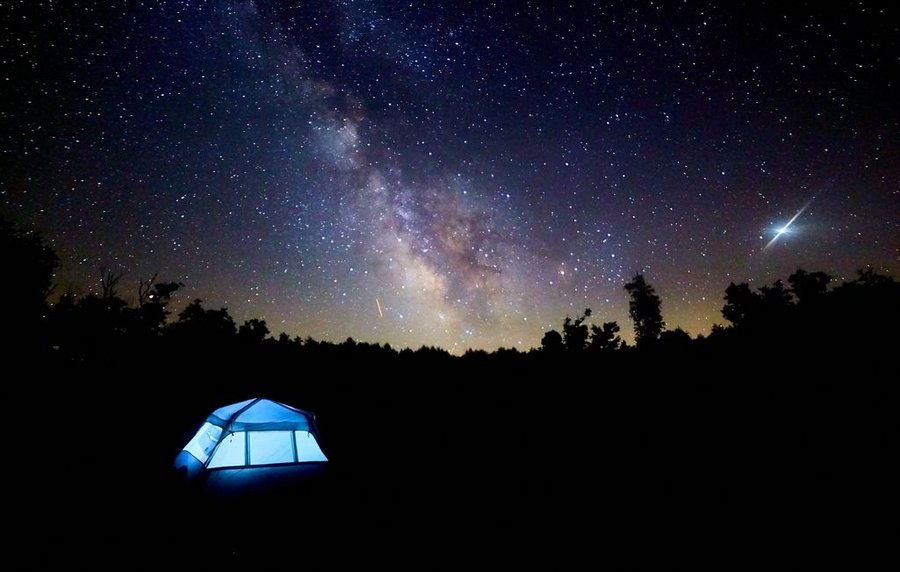 Campingzelt unterm Sternenhimmel