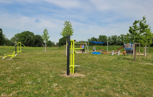 Spiel- und Festwiese in Böhne