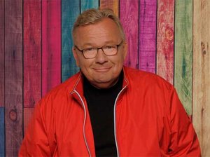 "Hurra, ab Montag ist wieder Wochenende" "Hurra, ab Montag ist wieder Wochenende"