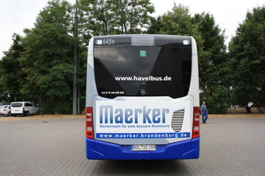 HVG-Bus mit Maerker-Werbung